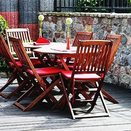 威拉黑维特酒店 *