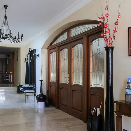 威拉黑维特酒店 住宿加早餐酒店 *